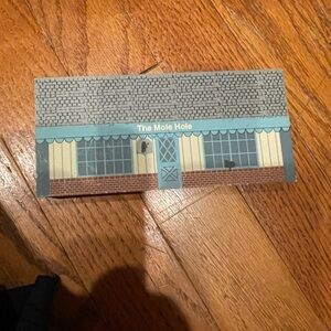 Cat’s Meow 1996 The Mole Hole - Hilton Head, South Carolina - Shelf Sitter